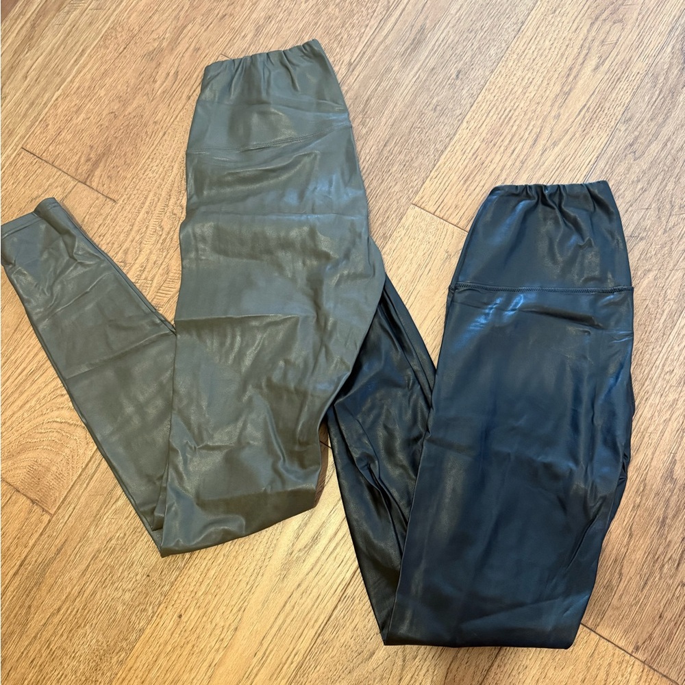 Wilfred Free Aritizia Stylish Black and Olive Faux Leather Leggings